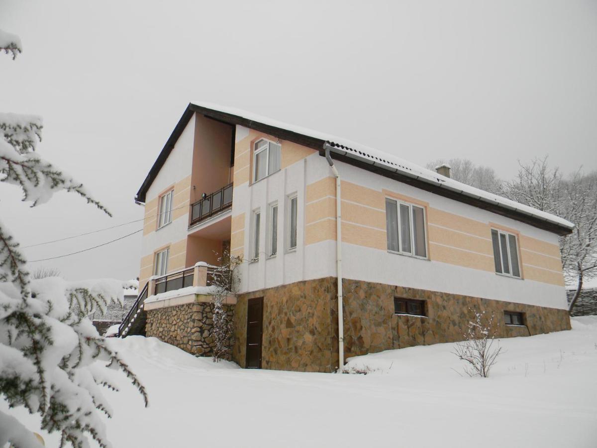 Sadiba Liskovec Villa Dubrynychi ภายนอก รูปภาพ